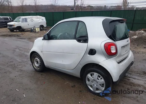 2016 Smart Fortwo Pure from USA, damaged, VIN WMEFJ5DA0GK140072